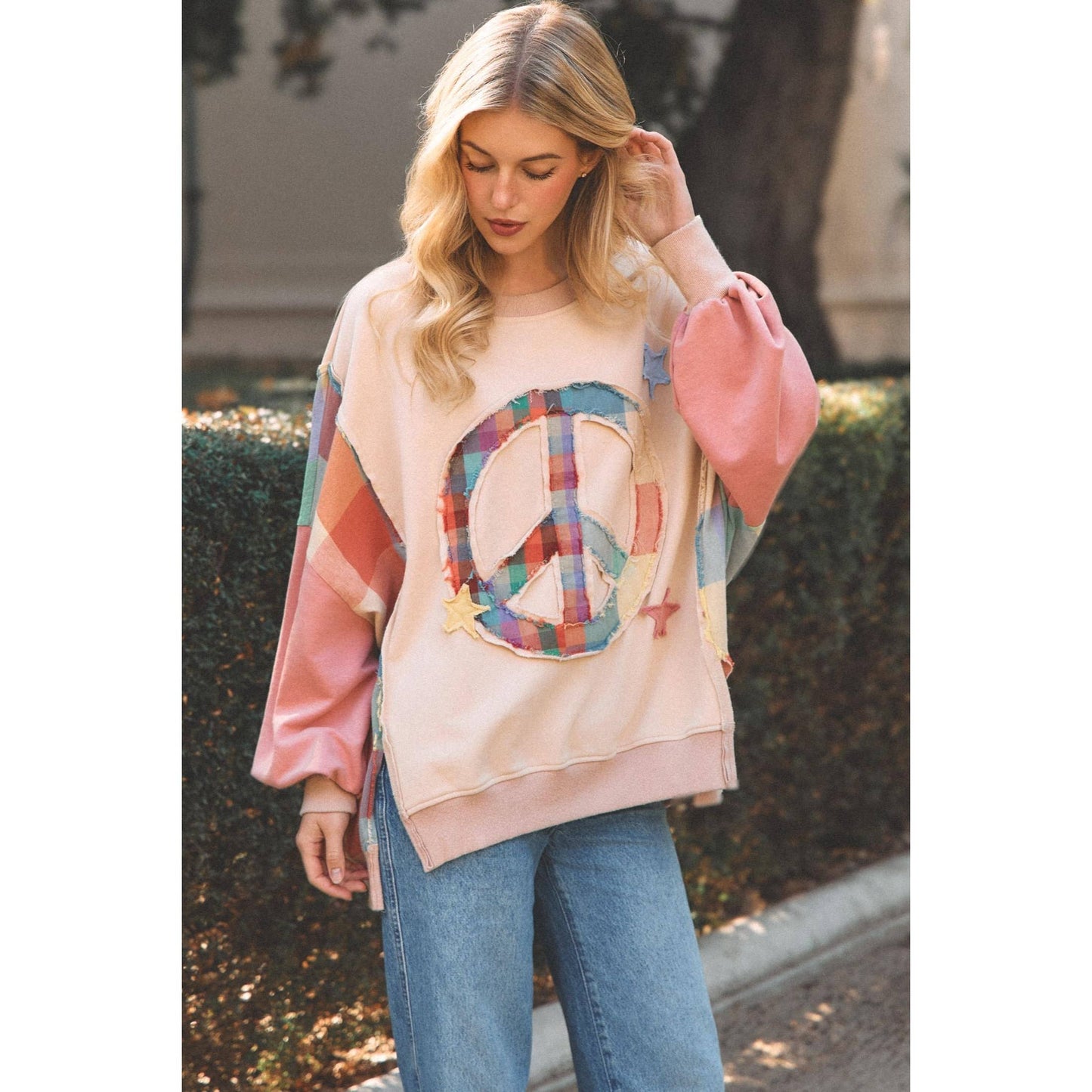 PEACE SIGN SWEATSHIRT
