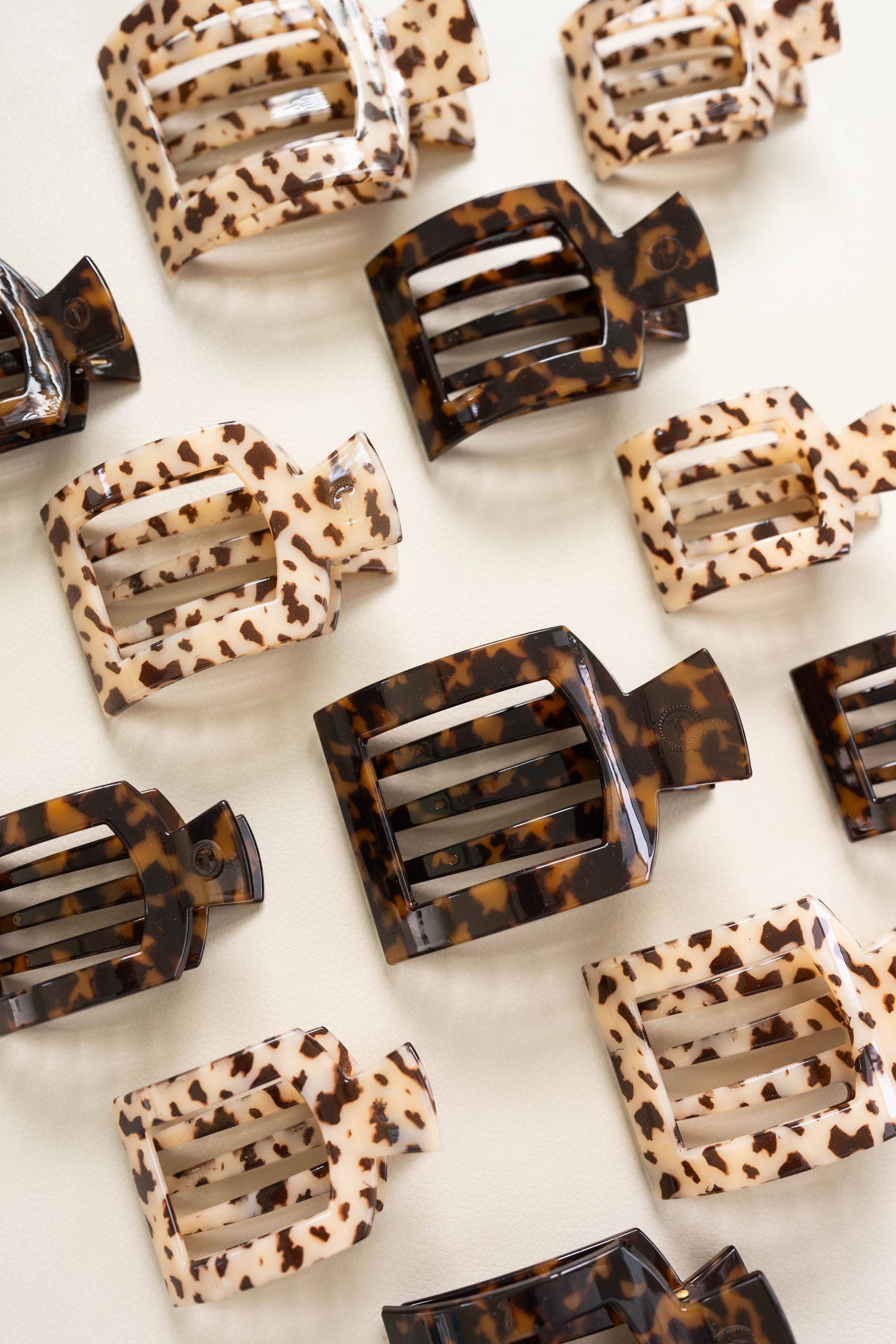 Square Flat Hair Clip | Medium | Blonde Tortoise