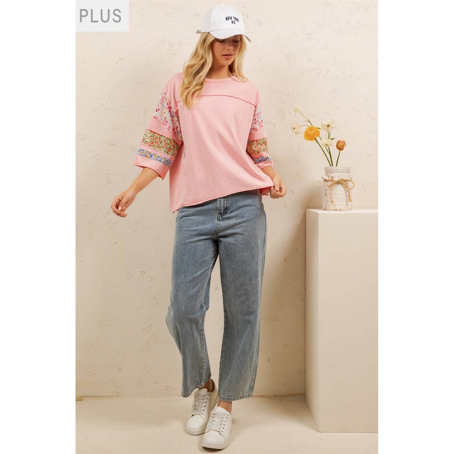 PATCH SLEEVE TEE PLUS