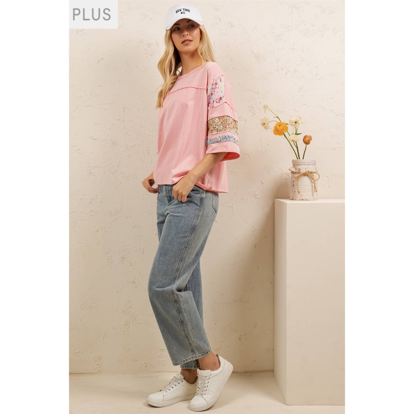 PATCH SLEEVE TEE PLUS