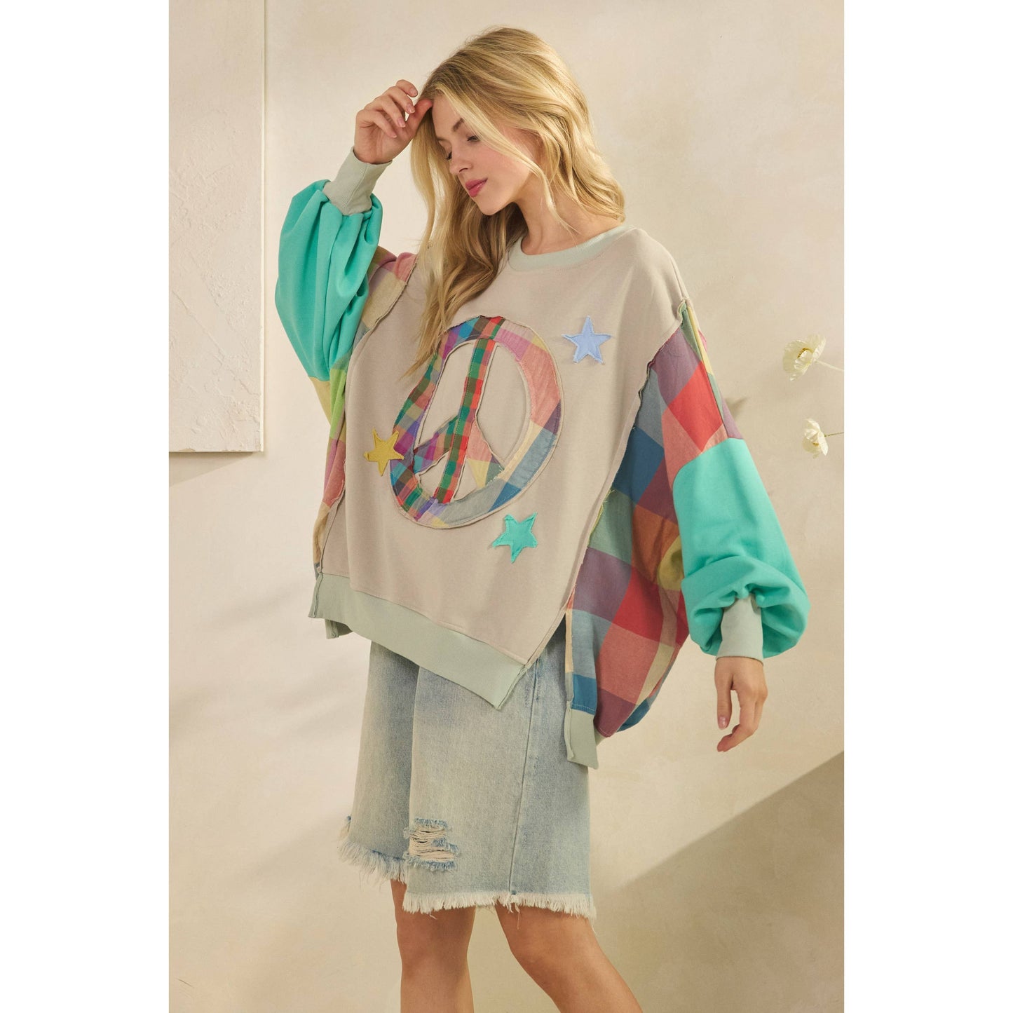 PEACE SIGN SWEATSHIRT