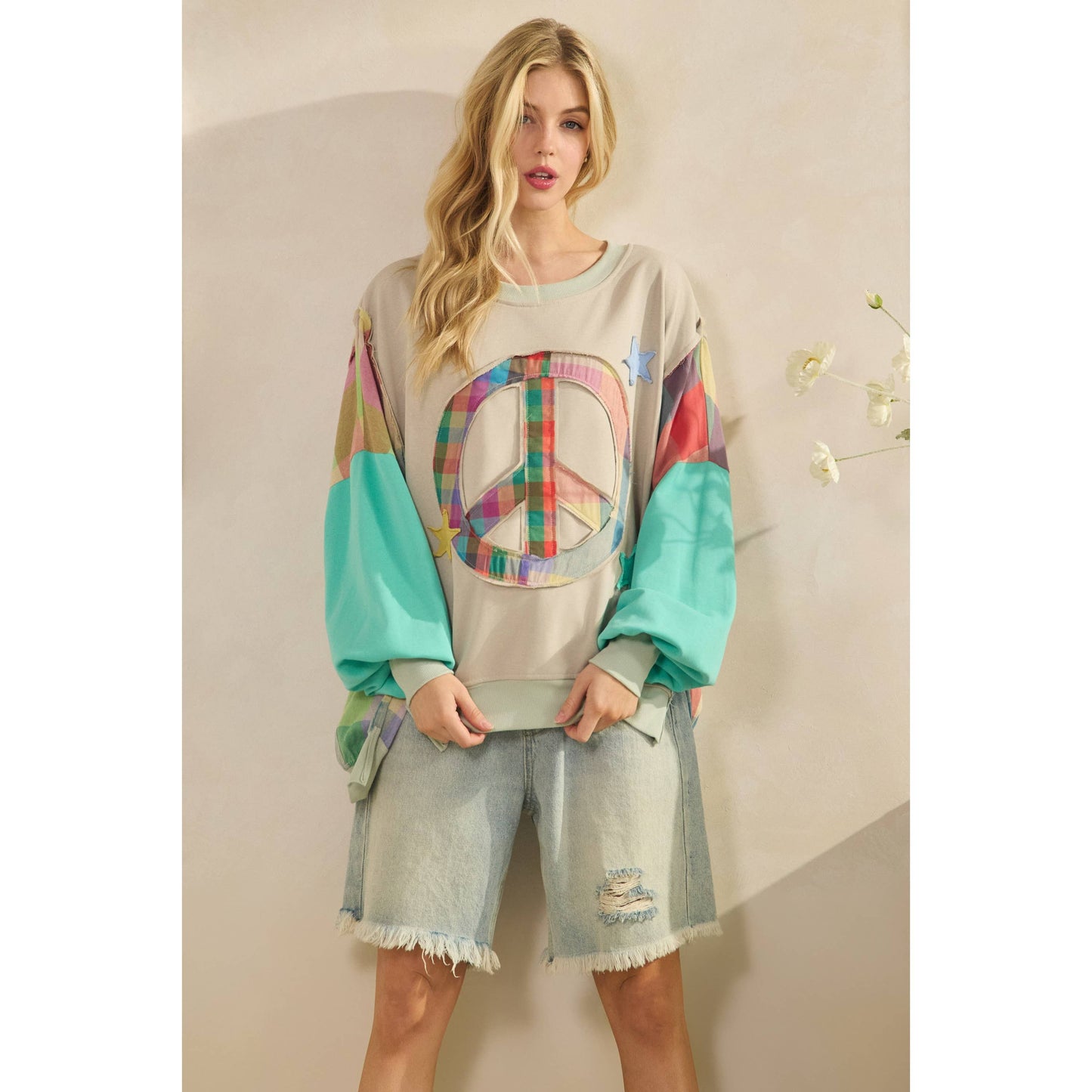 PEACE SIGN SWEATSHIRT